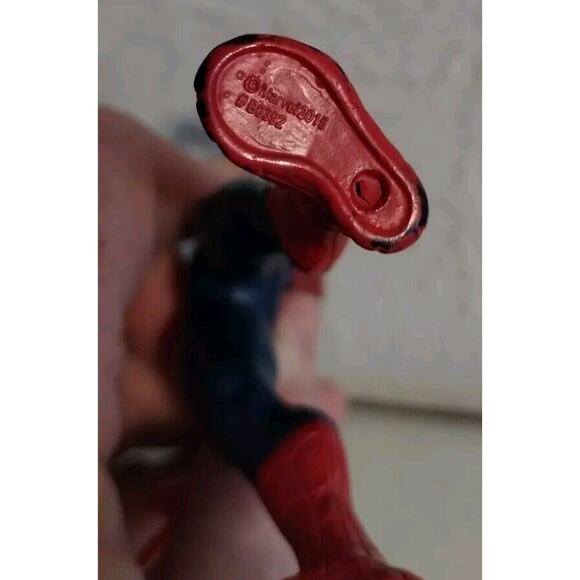 ULTIMATE SPIDER-MAN (Rhino Rampage Set Variant) Figure, Hasbro 2015 5 1/2 in. - Picture 6 of 7